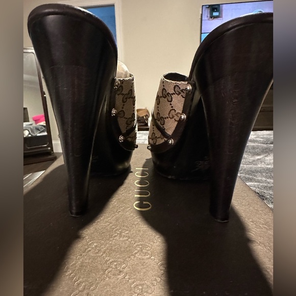 Authentic Gucci Beige/Brown GG Canvas and Leather Icon Bit Platform Clogs - Picture 8 of 13